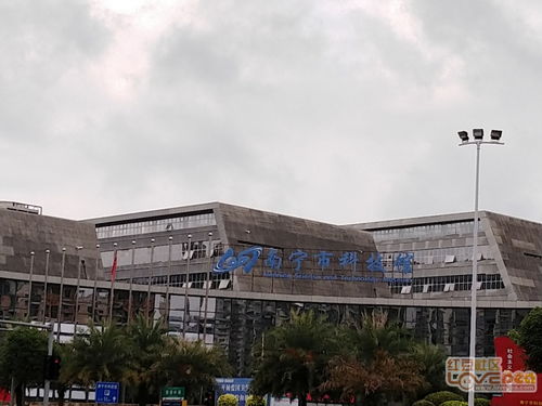 科技的本質(zhì) 科學(xué)知識與技術(shù)的互動關(guān)系